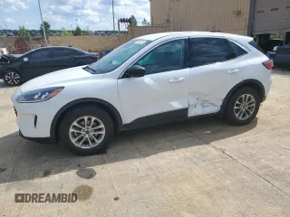 2022 Ford Escape SE z VIN 1FMCU9G68NUC04931, wystawiony jako Copart lot #56184765 z przebiegiem 26 733 mil mil oraz Szkoda całkowita • Salvage title. Historia ofert i sprzedaży dostępna na DreamBid. Obrazek 1.