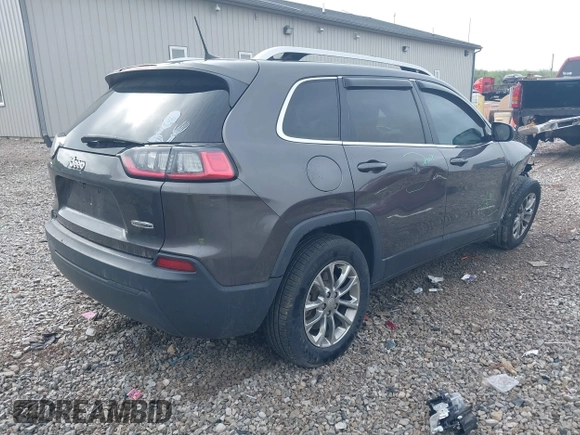 2019 Jeep Cherokee Latitude Plus with VIN 1C4PJMLB7KD182307, listed as a IAAI auction lot 42119065 with 146,718 mi miles and . Bid and sale history available at carsss.com. Image 4.