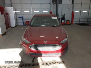 2019 Ford Fusion Hybrid SE with VIN 3FA6P0LUXKR205712, listed as a IAAI auction lot 41267049 with 124,687 mi miles. Bid and sale history available at carsss.com. Image 12.
