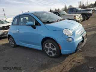 2015 FIAT 500e with VIN 3C3CFFGE4FT603419, listed as a Copart auction lot 85686474 with 0 mi miles and Salvage Title. Bid and sale history available at carsss.com. Image 4.