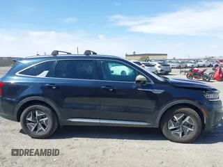 2021 Kia Sorento S with VIN KNDRG4LG5M5057404, listed as a IAAI auction lot 42170297 with 108,623 mi miles and . Bid and sale history available at DreamBid. Image 13.