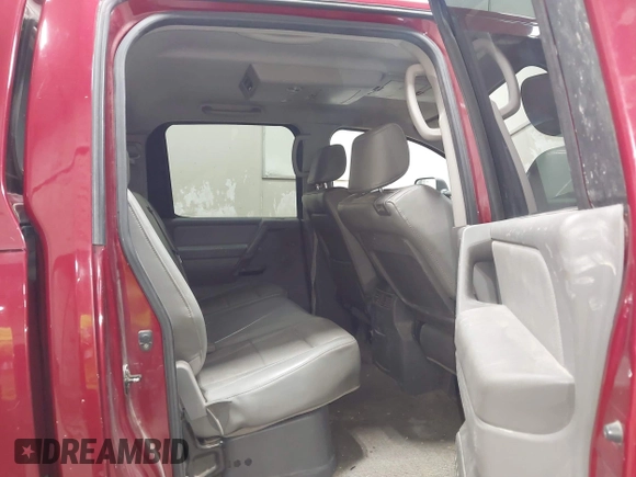 2007 Nissan Titan XE z VIN 1N6AA07B47N240963, wystawiony jako IAAI lot #42250635 z przebiegiem 117 178 mil mil oraz . Historia ofert i sprzedaży dostępna na DreamBid. Obrazek 8.