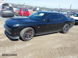 2019 Dodge Challenger R/T Scat Pack with VIN 2C3CDZFJ6KH737244, listed as a IAAI auction lot 41825687 with 1 mi miles. Bid and sale history available at carsss.com. Image 2.