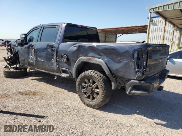 2024 GMC Sierra 2500HD AT4 z VIN 1GT49PEY5RF228522, wystawiony jako Copart lot #49293215 z przebiegiem 9 357 mil mil oraz Czysty tytuł • Clean title. Historia ofert i sprzedaży dostępna na DreamBid. Obrazek 2.