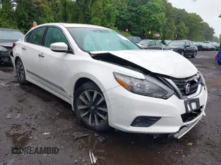 2017 Nissan Altima SR z VIN 1N4AL3AP0HC483580, wystawiony jako IAAI lot #42365628 z przebiegiem 43 195 mil mil oraz . Historia ofert i sprzedaży dostępna na DreamBid. Obrazek 1.