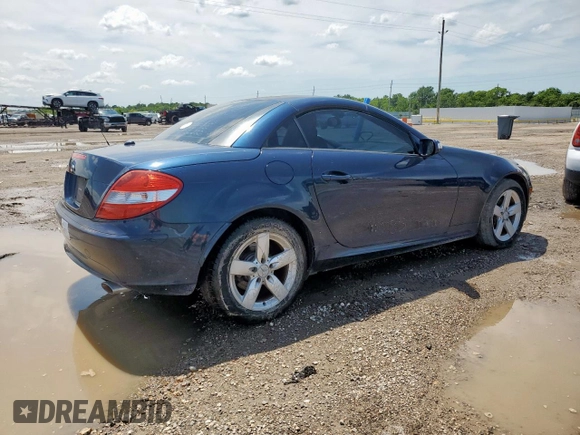 2006 Mercedes-Benz SLK 280 z VIN WDBWK54F56F093098, wystawiony jako Copart lot #58618735 z przebiegiem 155 916 mil mil oraz Tytuł czysty. Historia ofert i sprzedaży dostępna na DreamBid. Obrazek 3.