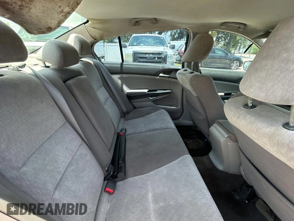 2009 Honda Accord LX-P with VIN 1HGCP26419A165093, listed as a Copart auction lot 61976585 with 172,398 mi miles and Clean title. Bid and sale history available at DreamBid. Image 6.