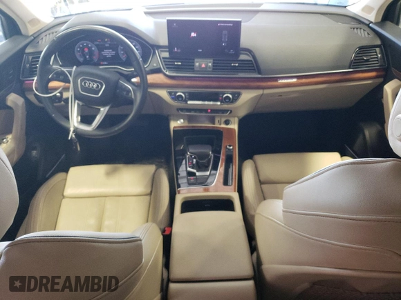 2022 Audi Q5 S line Prestige with VIN WA1FAAFY5N2032068, listed as a Copart auction lot 70009354 with 44,911 mi miles and Salvage Title. Bid and sale history available at carsss.com. Image 8.