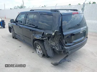 2012 Jeep Patriot Sport with VIN 1C4NJPBB4CD662848, listed as a IAAI auction lot 42130856 with 212,004 mi miles and . Bid and sale history available at DreamBid. Image 6.