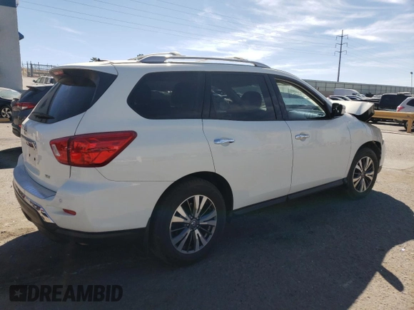 2017 Nissan Pathfinder SV z VIN 5N1DR2MN6HC647355, wystawiony jako Copart lot #47832895 z przebiegiem Nie podano mil oraz Szkody całkowita. Historia ofert i sprzedaży dostępna na DreamBid. Obrazek 3.
