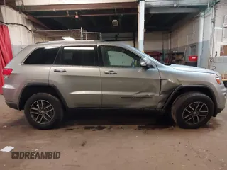 2018 Jeep Grand Cherokee Limited с VIN 1C4RJFBGXJC388792, выставлен на аукционе IAAI как лот 42263206 с пробегом 101 922 миль миль и . История ставок и продаж доступна на DreamBid. Изображение 13.