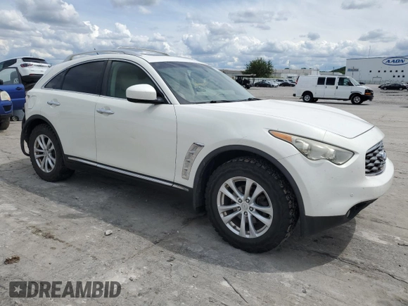 2011 Infiniti FX z VIN JN8AS1MW3BM734117, wystawiony jako Copart lot #55298385 z przebiegiem 257 722 mil mil oraz Szkoda całkowita • Salvage title. Historia ofert i sprzedaży dostępna na DreamBid. Obrazek 4.