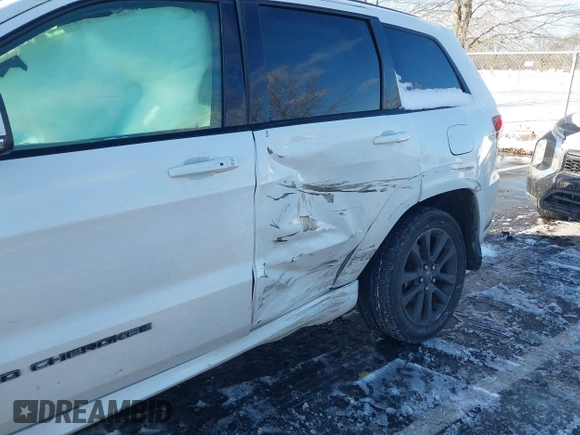 2018 Jeep Grand Cherokee High Altitude with VIN 1C4RJFCGXJC286777, listed as a IAAI auction lot 41269780 with 136,887 mi miles. Bid and sale history available at carsss.com. Image 6.