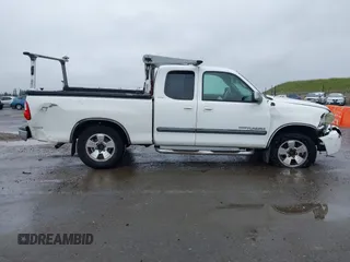 2006 Toyota Tundra SR5 with VIN 5TBRU34166S477272, listed as a IAAI auction lot 41608321 with Not Provided miles and . Bid and sale history available at carsss.com. Image 12.