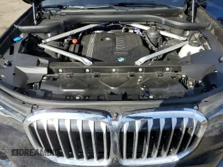 2022 BMW X7 xDrive40i with VIN 5UXCW2C02N9M84404, listed as a Copart auction lot 45557825 with 0 mi miles and Salvage Title. Bid and sale history available at carsss.com. Image 12.