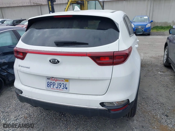 2020 Kia Sportage LX with VIN KNDPM3AC5L7736800, listed as a IAAI auction lot 41757962 with 55,792 mi miles. Bid and sale history available at carsss.com. Image 17.