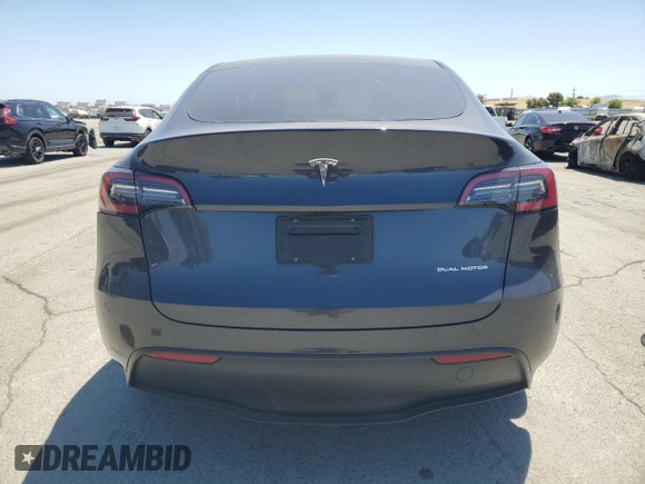 2024 Tesla Model Y Long Range с VIN 7SAYGDEE1RF060140, выставлен на аукционе Copart как лот 60923445 с пробегом 12 765 миль миль и Списание • Salvage title. История ставок и продаж доступна на DreamBid. Изображение 6.