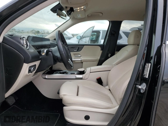 2020 Mercedes-Benz GLB 250 z VIN WDC4M4GB2LW004261, wystawiony jako Copart lot #48759745 z przebiegiem 49 362 mil mil oraz Szkoda całkowita • Salvage title. Historia ofert i sprzedaży dostępna na DreamBid. Obrazek 7.