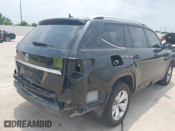 2018 Volkswagen Atlas SE с VIN 1V2DP2CA6JC599983, выставлен на аукционе IAAI как лот 42303421 с пробегом 79 747 миль миль и . История ставок и продаж доступна на DreamBid. Изображение 6.