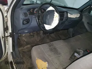 2000 Ford F-150 XL с VIN 1FTPF17L1YKA92061, выставлен на аукционе Copart как лот 66962304 с пробегом Не указан миль и Списание • Salvage title. История ставок и продаж доступна на DreamBid. Изображение 8.