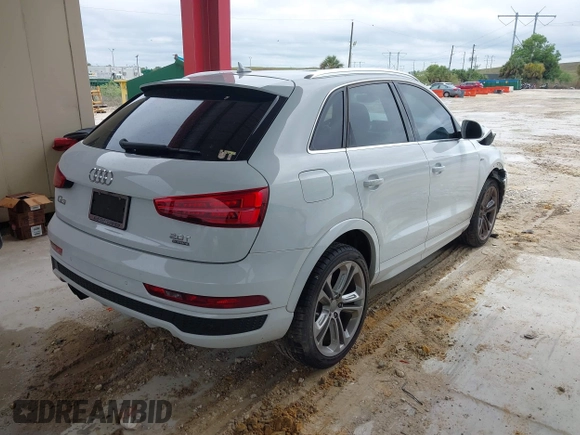 2017 Audi Q3 Prestige z VIN WA1GCCFS1HR005371, wystawiony jako IAAI lot #41991188 z przebiegiem 86 380 mil mil oraz . Historia ofert i sprzedaży dostępna na DreamBid. Obrazek 4.