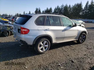 2008 BMW X5 3.0si with VIN 5UXFE43518L005114, listed as a Copart auction lot 51875215 with 0 mi miles and Salvage Title. Bid and sale history available at carsss.com. Image 3.