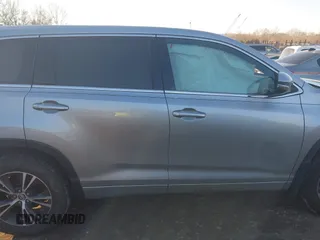 2017 Toyota Highlander LE with VIN 5TDBZRFH5HS482117, listed as a IAAI auction lot 41274836 with 83,903 mi miles and . Bid and sale history available at DreamBid. Image 13.