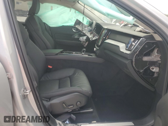 2025 Volvo XC60 Plus с VIN YV4M12RC1S1091670, выставлен на аукционе Copart как лот 47518085 с пробегом 3 972 миль миль и Списание • Salvage title. История ставок и продаж доступна на DreamBid. Изображение 7.