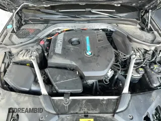 2019 BMW 5 Series 530e with VIN WBAJA9C58KB389469, listed as a Copart auction lot 85200995 with 119,371 mi miles and Clean title. Bid and sale history available at DreamBid. Image 11.