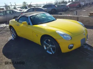 2008 Pontiac Solstice z VIN 1G2MC35B88Y114477, wystawiony jako IAAI lot #41918536 z przebiegiem 46 553 mil mil oraz . Historia ofert i sprzedaży dostępna na DreamBid. Obrazek 1.