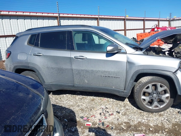 2019 Jeep Compass Limited with VIN 3C4NJCCB1KT662953, listed as a IAAI auction lot 41674997 with 86,318 mi miles. Bid and sale history available at carsss.com. Image 14.