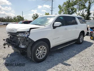 2023 Chevrolet Suburban LT z VIN 1GNSKCKD4PR204186, wystawiony jako Copart lot #57835905 z przebiegiem 59 858 mil mil oraz Czysty tytuł • Clean title. Historia ofert i sprzedaży dostępna na DreamBid. Obrazek 1.