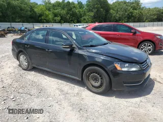 2014 Volkswagen Passat S with VIN 1VWAT7A31EC029703, listed as a Copart auction lot 61773525 with 131,787 mi miles and Clean title. Bid and sale history available at DreamBid. Image 4.