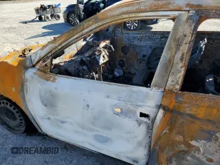 2016 Nissan Rogue SV z VIN KNMAT2MV9GP688756, wystawiony jako Copart lot #47897245 z przebiegiem Nie podano mil oraz Nie do naprawy • Non repairable. Historia ofert i sprzedaży dostępna na DreamBid. Obrazek 7.
