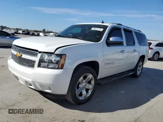 2008 Chevrolet Suburban LTZ with VIN 3GNFC160X8G215320, listed as a Copart auction lot 76341774 with 251,891 mi miles and Salvage Title. Bid and sale history available at carsss.com. Image 1.