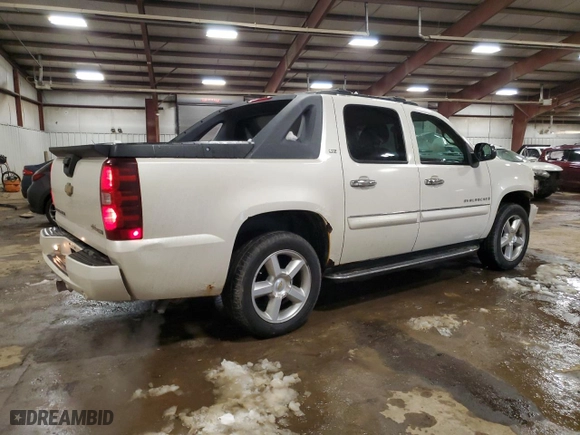 2008 Chevrolet Avalanche LT w/2LT with VIN 3GNFK12318G293391, listed as a Copart auction lot 86087754 with 161,514 mi miles and Clean Title. Bid and sale history available at carsss.com. Image 3.