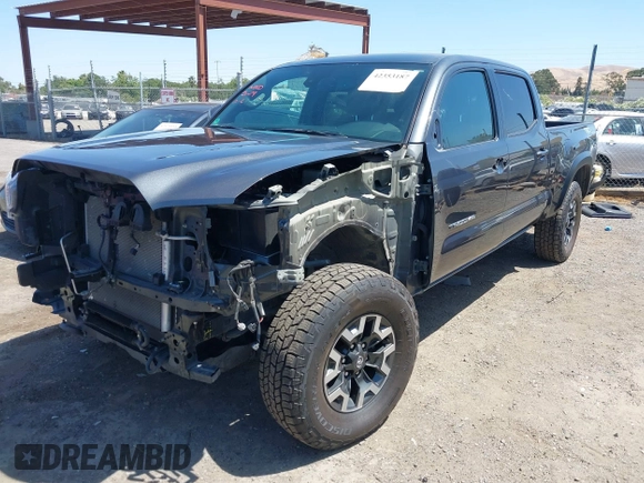 2023 Toyota Tacoma SR5 z VIN 3TMDZ5BN6PM153633, wystawiony jako IAAI lot #42353187 z przebiegiem 50 020 mil mil oraz . Historia ofert i sprzedaży dostępna na DreamBid. Obrazek 18.