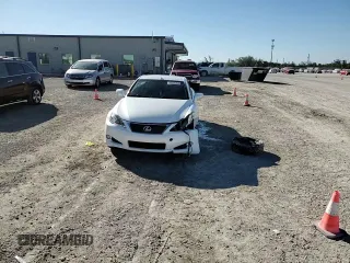 2013 Lexus IS 250 C z VIN JTHFF2C24D2527923, wystawiony jako Copart lot #82356464 z przebiegiem 55 593 mil mil oraz Szkoda całkowita • Salvage title. Historia ofert i sprzedaży dostępna na DreamBid. Obrazek 14.