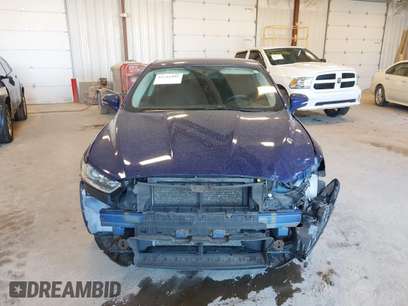 2015 Ford Fusion SE z VIN 1FA6P0H75F5117713, wystawiony jako IAAI lot #42211992 z przebiegiem 182 632 mil mil oraz . Historia ofert i sprzedaży dostępna na DreamBid. Obrazek 6.