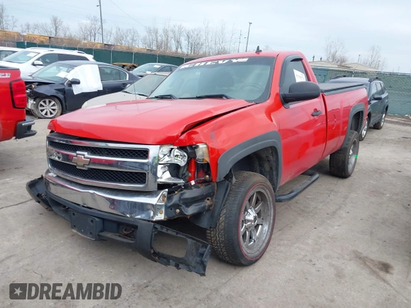 2007 Chevrolet Silverado 1500 Work Truck with VIN 1GCEC14067E553861, listed as a IAAI auction lot 41100376 with 177,573 mi miles. Bid and sale history available at carsss.com. Image 2.