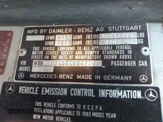 1983 Mercedes-Benz 380 with VIN WDBBA45A0DB024774, listed as a IAAI auction lot 41882815 with 138,386 mi miles. Bid and sale history available at carsss.com. Image 9.