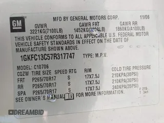 2007 GMC Yukon SLE w/3SA with VIN 1GKFC13C57R317747, listed as a IAAI auction lot 41628540 with 204,705 mi miles. Bid and sale history available at carsss.com. Image 9.