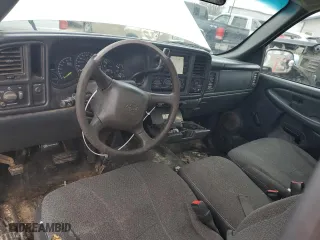 2000 Chevrolet Silverado 1500 with VIN 1GCEC14V2YZ292346, listed as a Copart auction lot 86840604 with 232,084 mi miles and Clean Title. Bid and sale history available at carsss.com. Image 8.