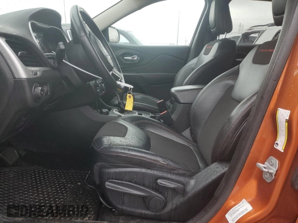 2014 Jeep Cherokee Trailhawk with VIN 1C4PJMBB4EW317799, listed as a Copart auction lot 46779095 with 95,832 mi miles and Clean Title. Bid and sale history available at carsss.com. Image 7.
