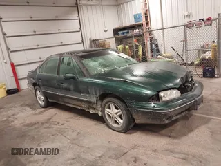1997 Pontiac Bonneville SE z VIN 1G2HX52KXVH250272, wystawiony jako IAAI lot #41644041 z przebiegiem 160 791 mil mil oraz . Historia ofert i sprzedaży dostępna na DreamBid. Obrazek 1.