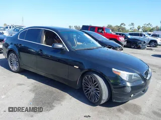 2007 BMW 5 Series 525i z VIN WBANE53537CW59191, wystawiony jako IAAI lot #42518438 z przebiegiem 198 842 mil mil oraz . Historia ofert i sprzedaży dostępna na DreamBid. Obrazek 1.