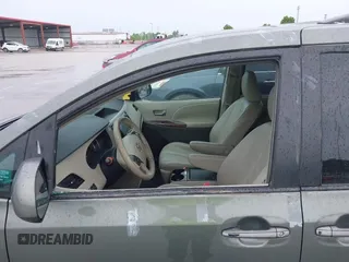 2011 Toyota Sienna XLE AAS with VIN 5TDYK3DC7BS041020, listed as a IAAI auction lot 42218328 with Not Provided miles and . Bid and sale history available at DreamBid. Image 6.