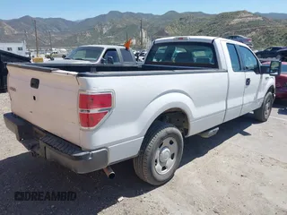 2009 Ford F-150 z VIN 1FTVX12V19KC78858, wystawiony jako IAAI lot #42031118 z przebiegiem 125 945 mil mil oraz . Historia ofert i sprzedaży dostępna na DreamBid. Obrazek 4.