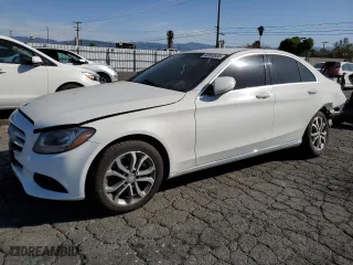 2015 Mercedes-Benz C-Class C 300 with VIN 55SWF4JBXFU054835, listed as a Copart auction lot 52032855 with 71,921 mi miles and Salvage Title. Bid and sale history available at carsss.com. Image 1.