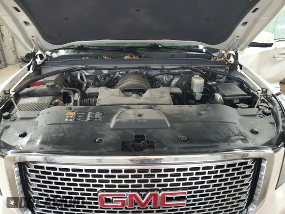2015 GMC Yukon Denali with VIN 1GKS2CKJ1FR564002, listed as a Copart auction lot 45494045 with 108,310 mi miles and Salvage Title. Bid and sale history available at carsss.com. Image 12.
